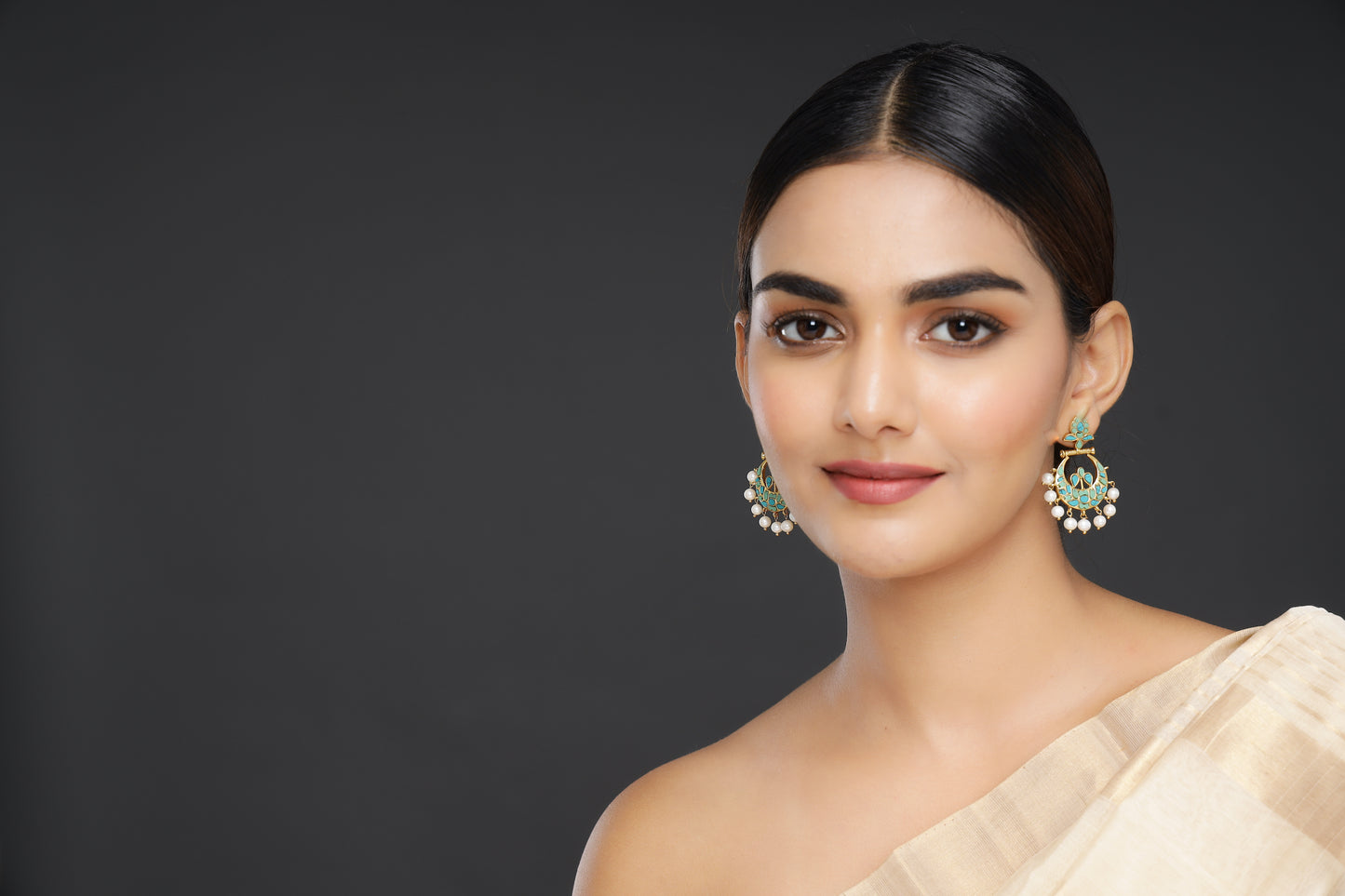 Traditional Firoza Chaandbalis