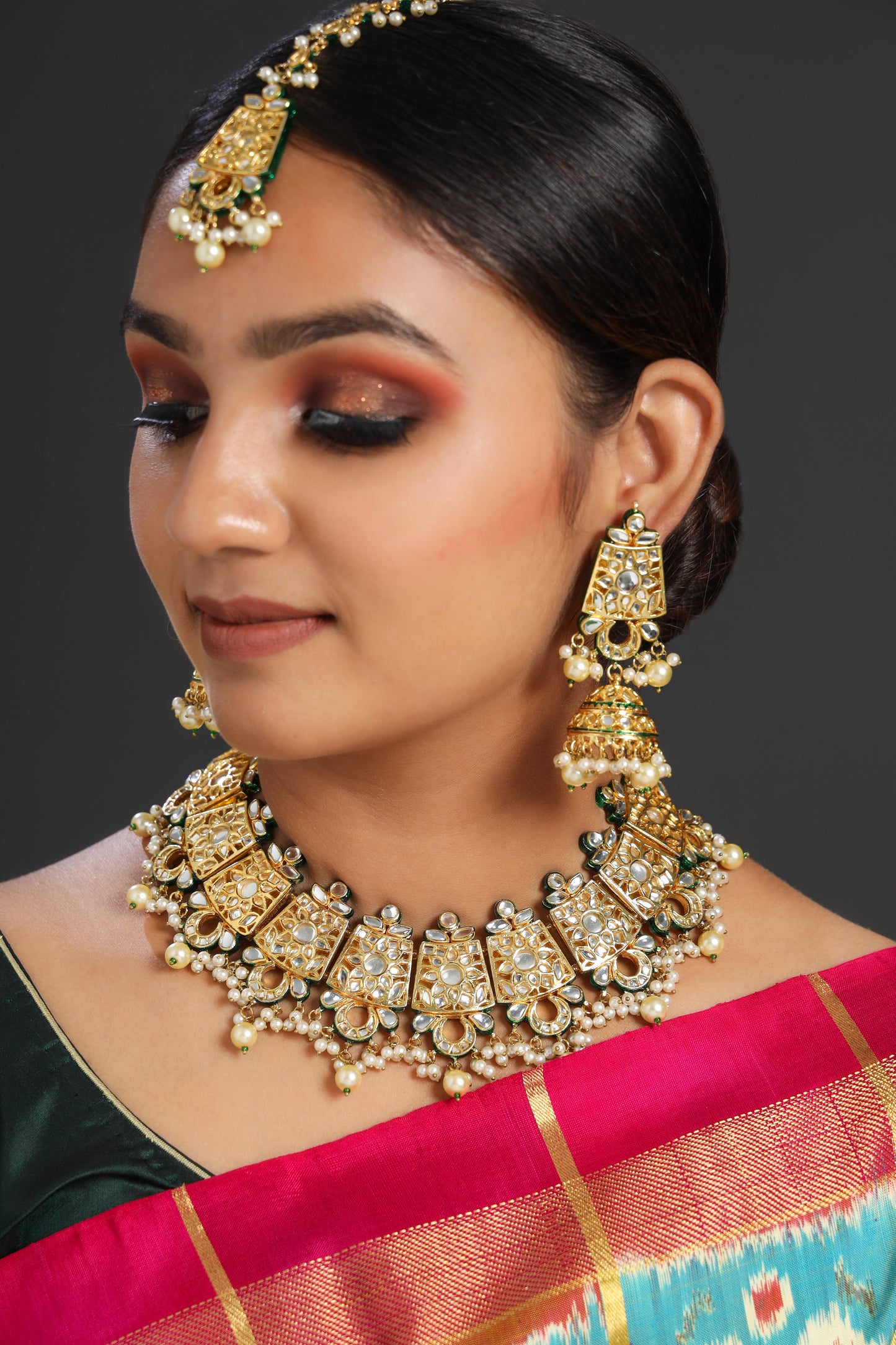 Gold Fashion Choker with Maang Tika