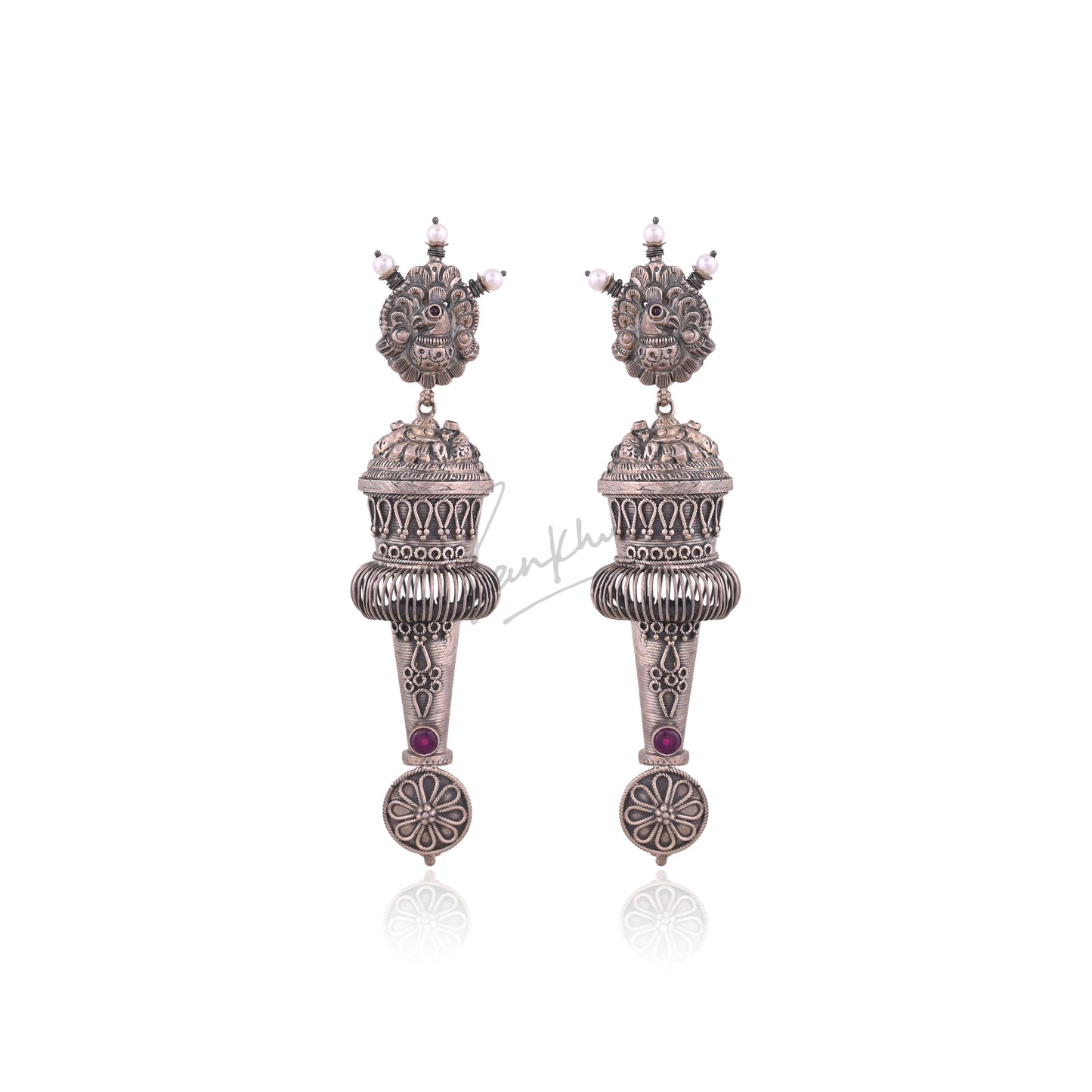 Navratnika Karnphool