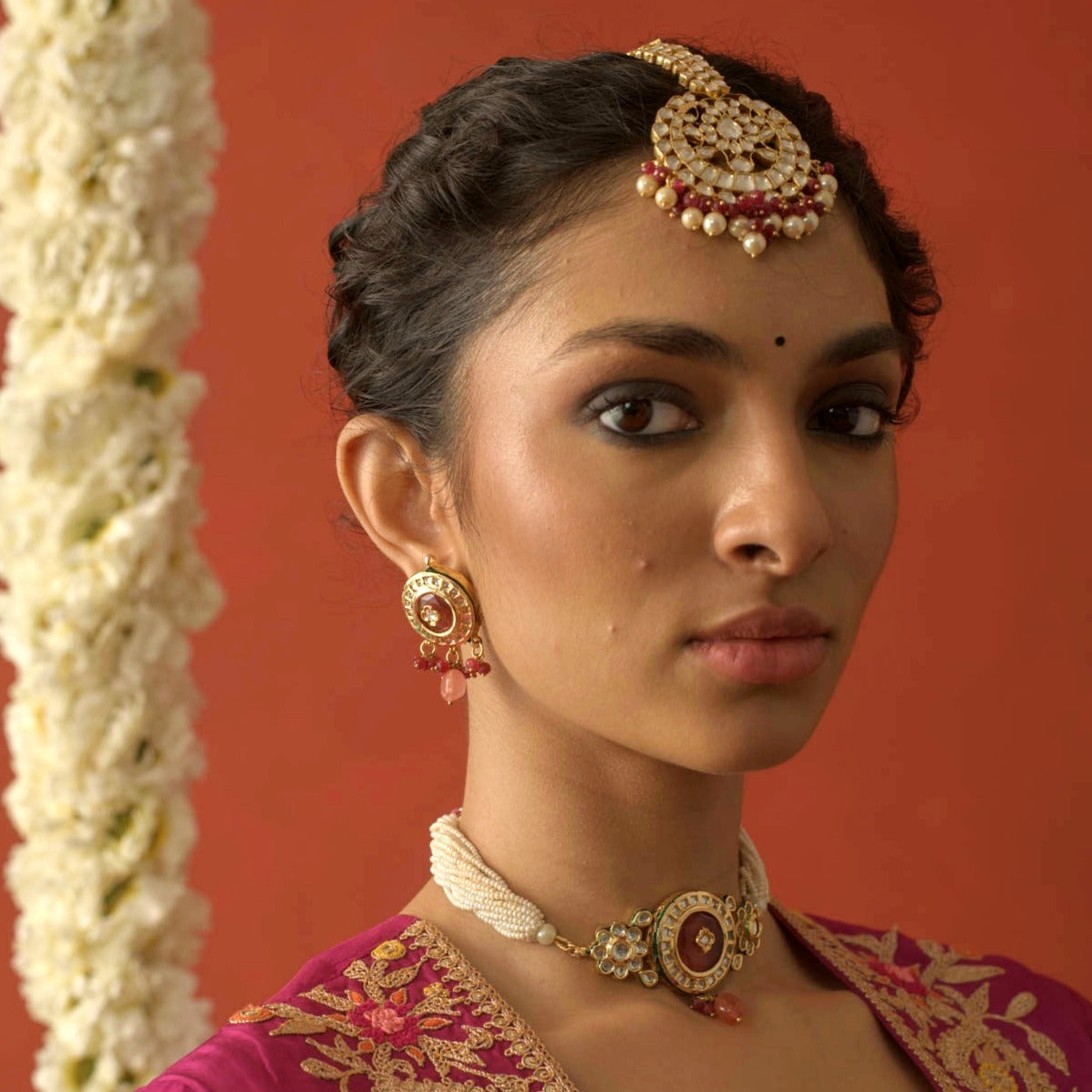 Red Centre Kundan Choker Set