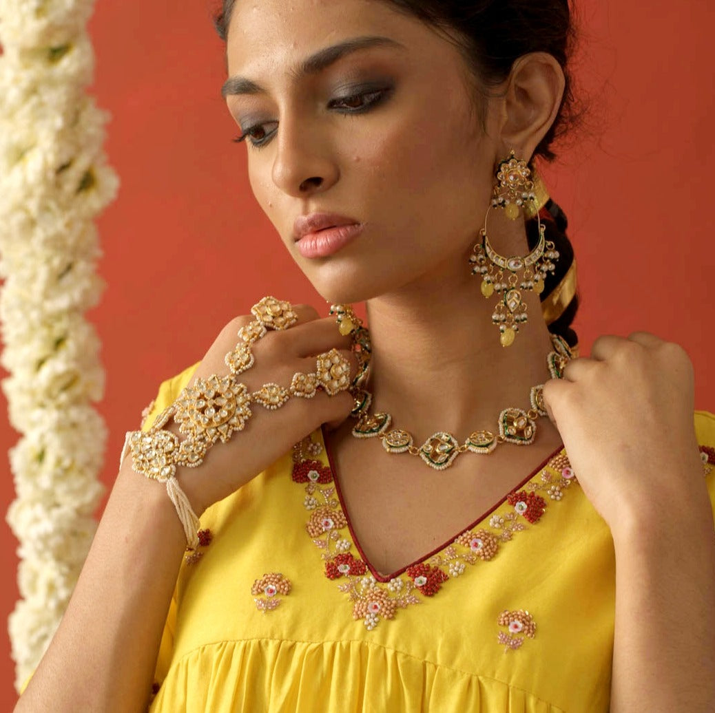 Yellow Stone Kundan Chaandbalis