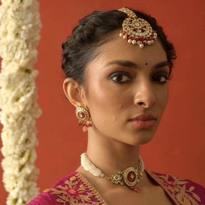 Red Centre Kundan Choker Set