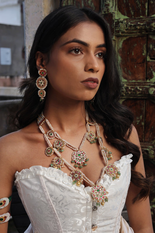 Vamika Jadau Haar Set