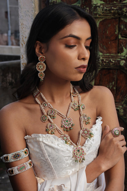 Vamika Jadau Haar Set