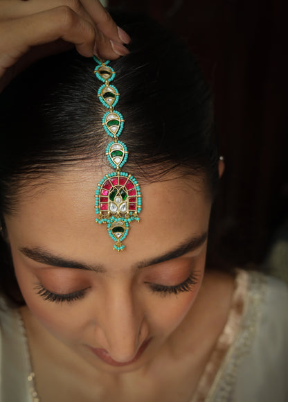 Arisha Jadau Maang Tika