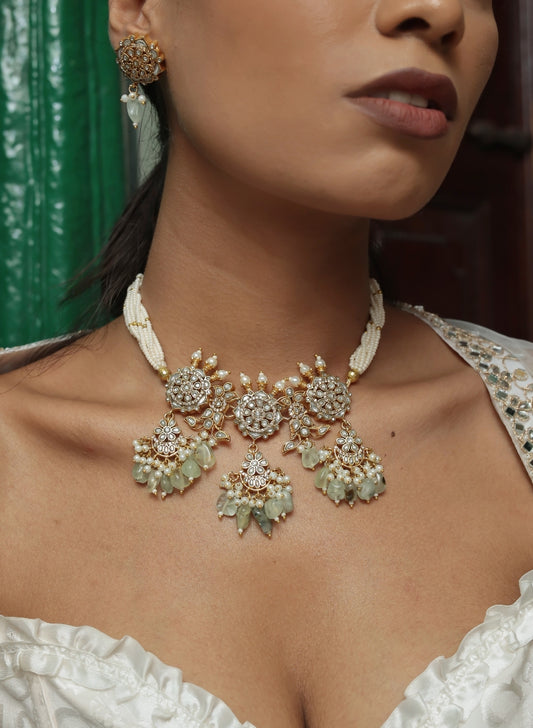Kamala Floral Choker