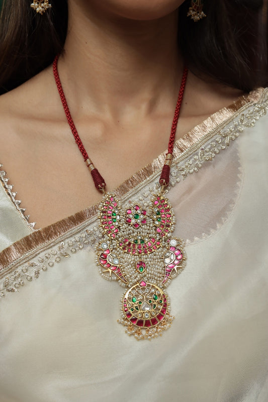 Payal Pendant Set