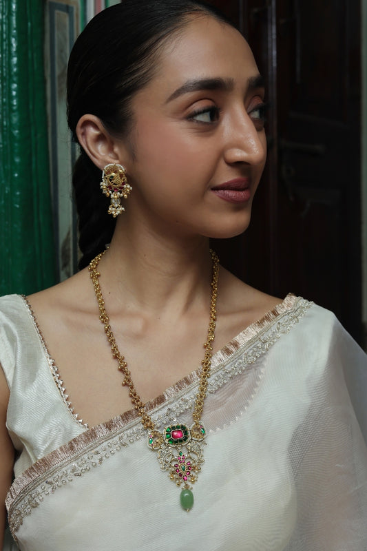 Nargis Pendant Set