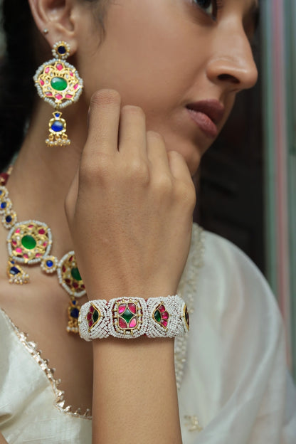 Meera Jadau Ponchi
