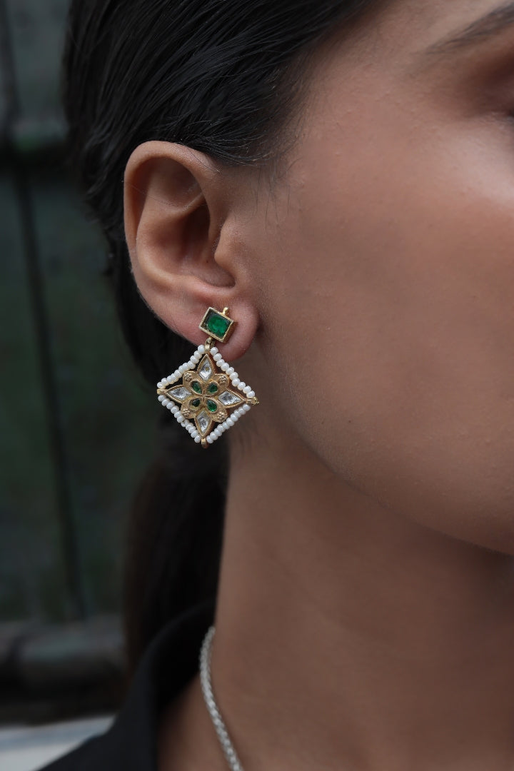 Naina Necklace Set