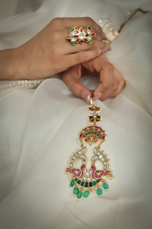 Mayuri Jadau Maang Tika